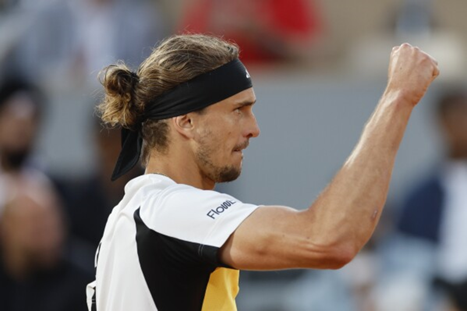 Alexander Zverev arrives at the French Open last on the day